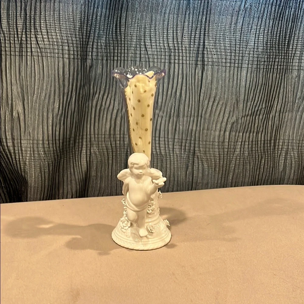 Avon Cherub Bud Vase